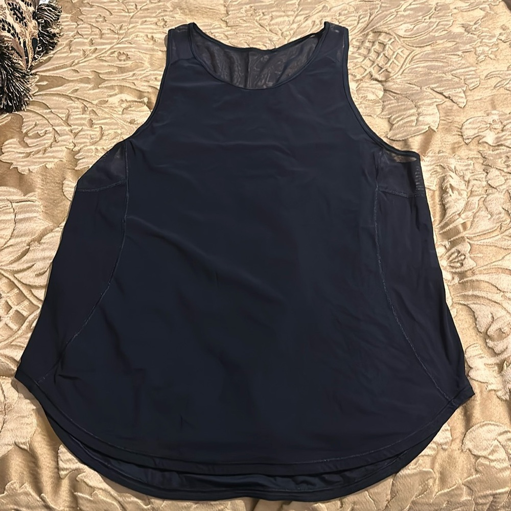 Lululemon top 8-10